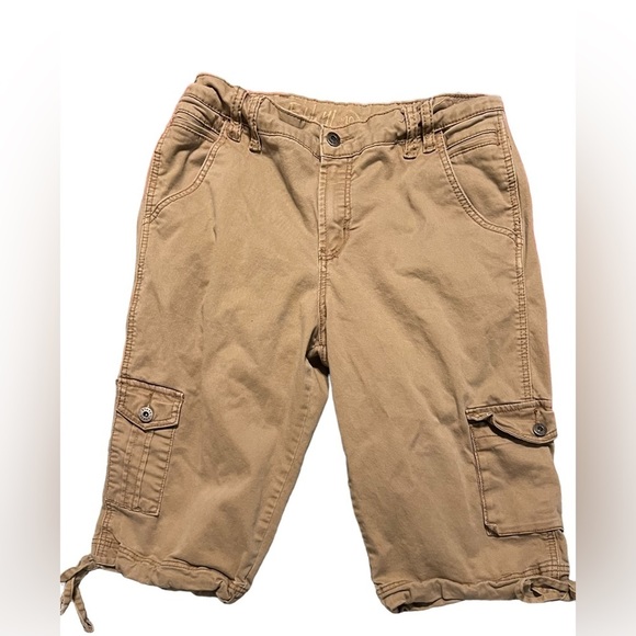 Ethyl Jeans Khaki Capris - Picture 2 of 6